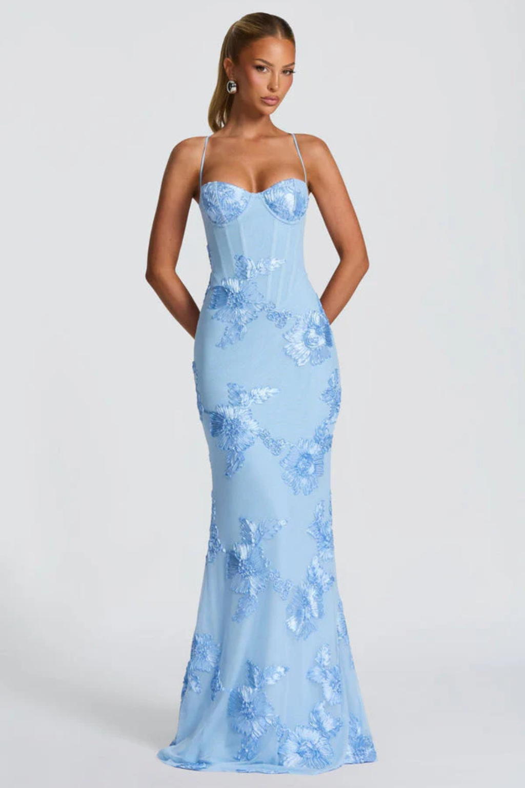 Women’s Elegant Floral Embroidered Strapless Mermaid Evening Gown