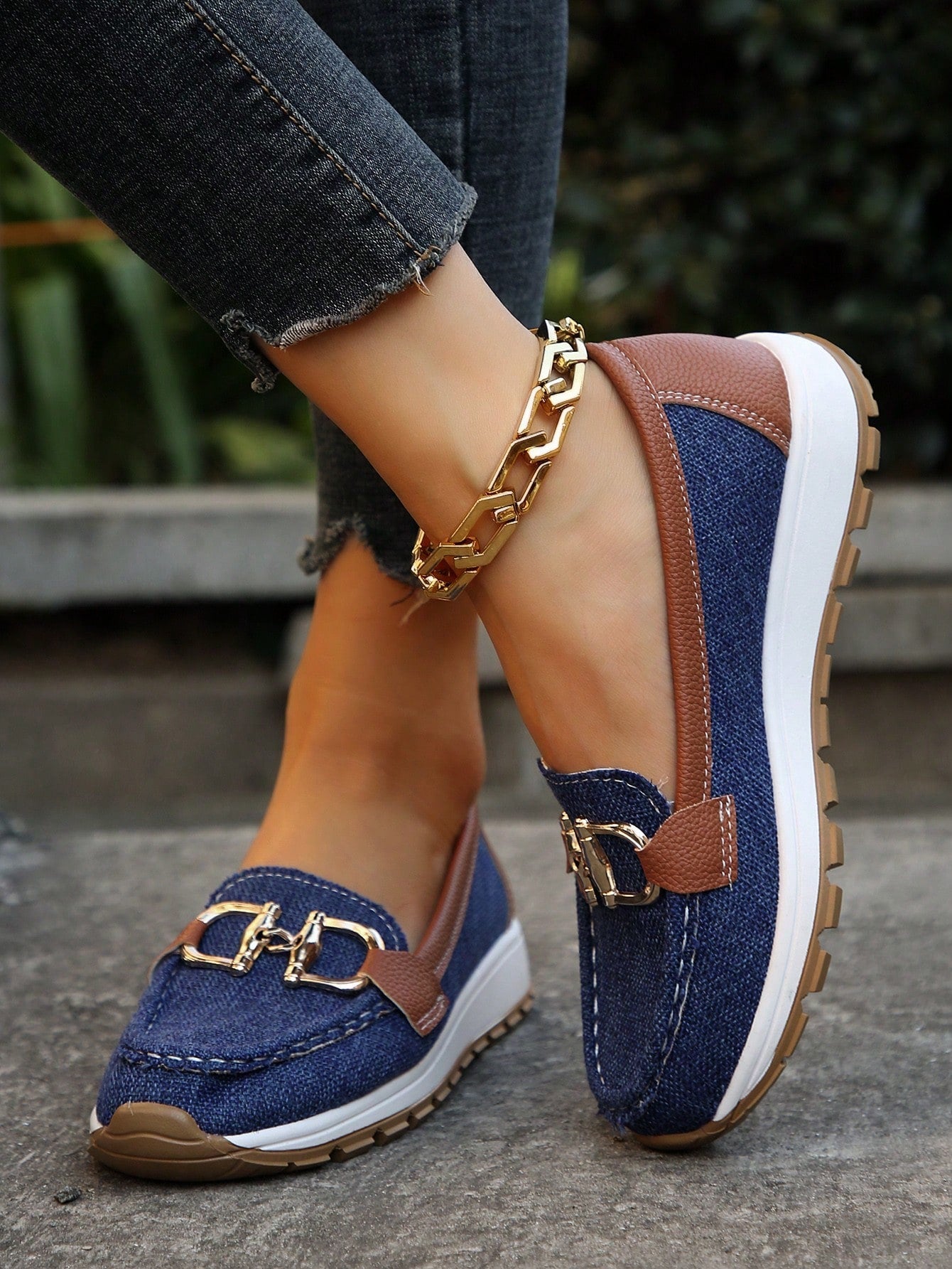 Stylish Flat Buckle Loafers for Women