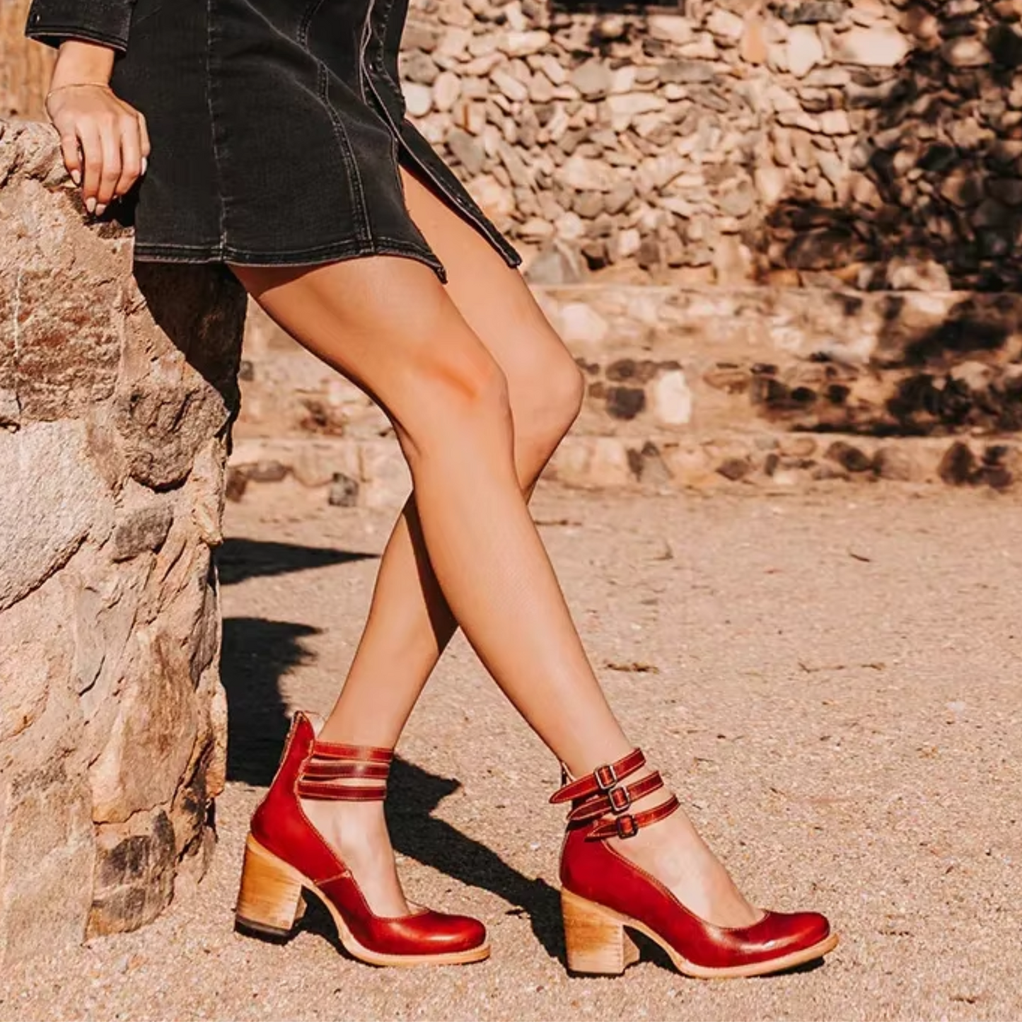 Elegant Closed-Toe Heels with Stacked Heel Design