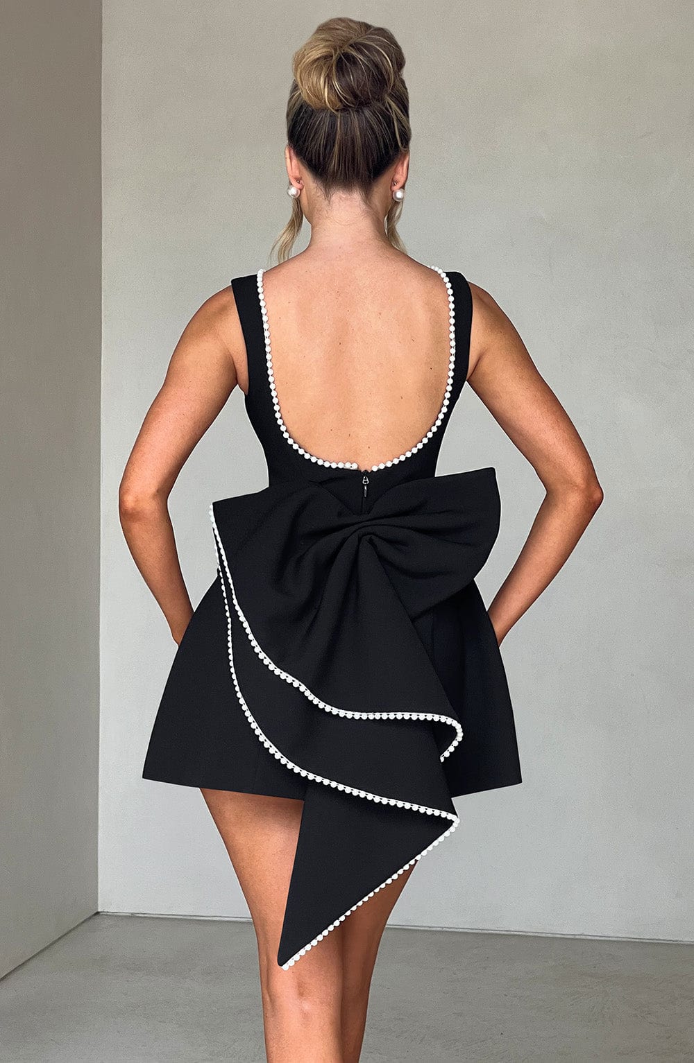 Elegant Open Back Bow Mini Dress for Women
