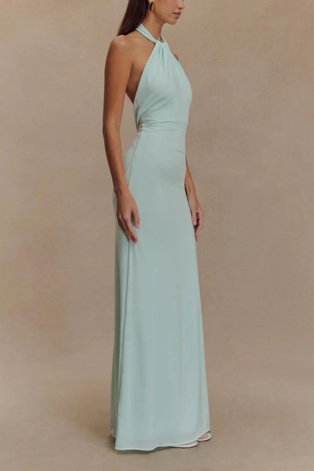 Women’s Backless Halter Maxi Evening Dress with Elegant Fitted Silhouette