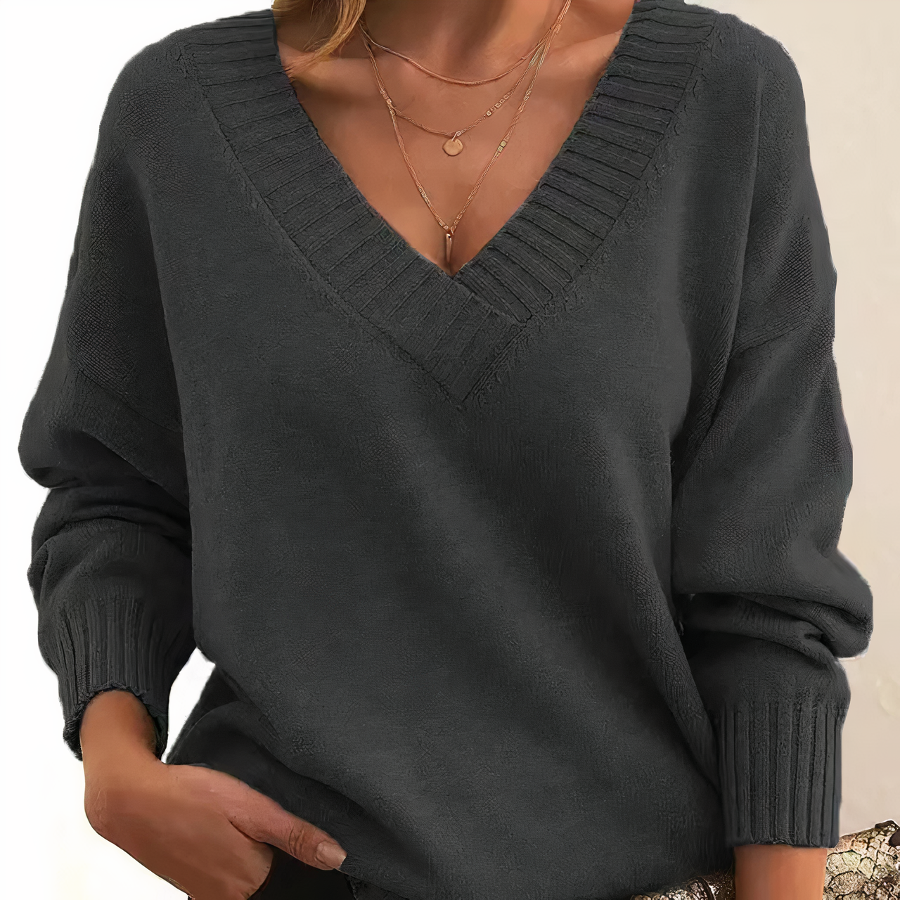 Women’s Relaxed V Neck Long Sleeves Knit Sweater