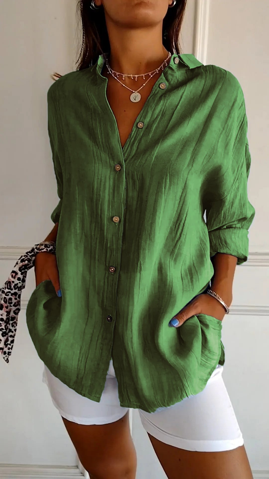 Women's Relaxed Button-Up Shirt with Long Sleeves and Oversized Fit