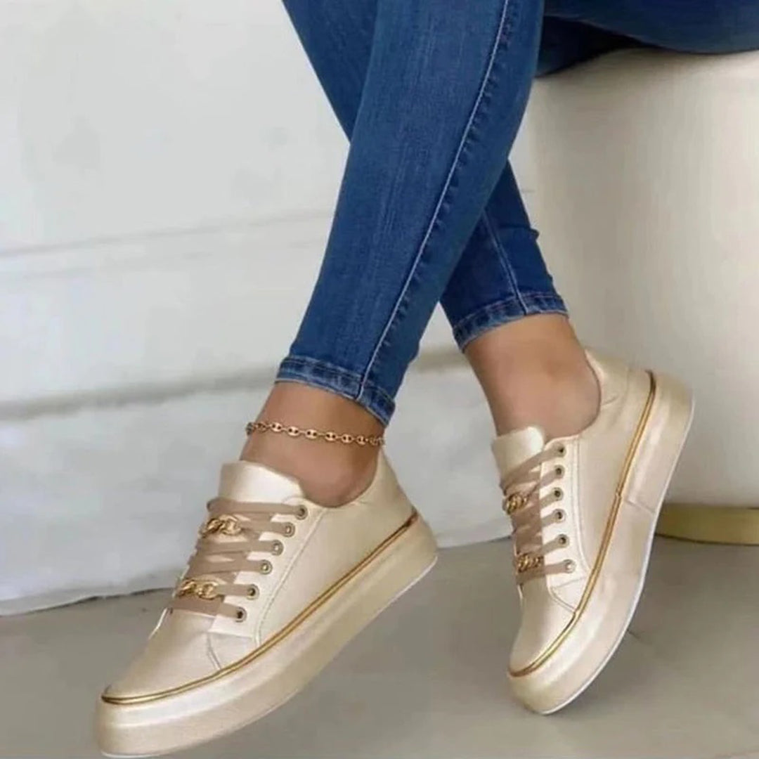 Minimalist Casual Sneakers with Gold Detail