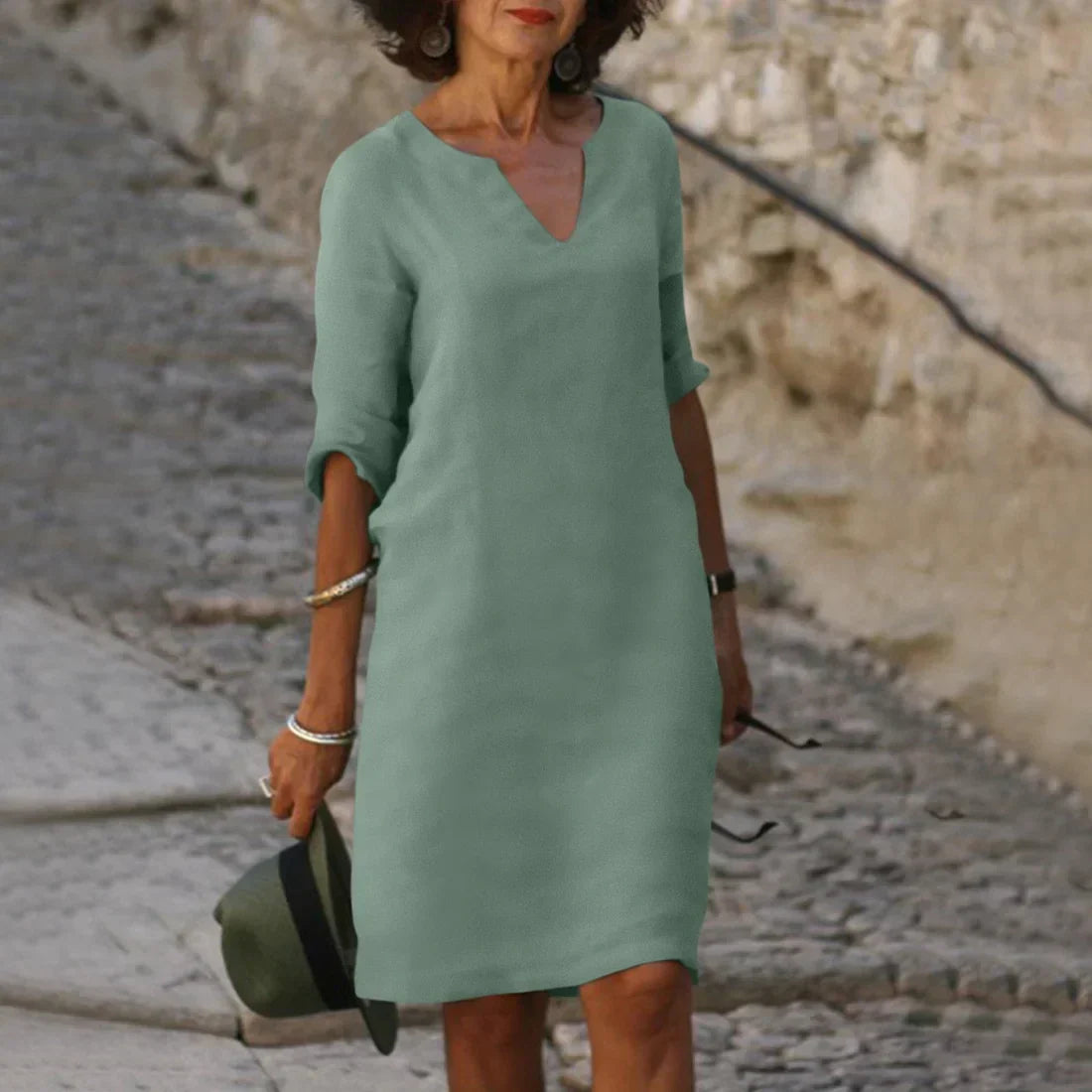 Women's Elegant V-Neck Mini Dress with Three-Quarter Sleeves