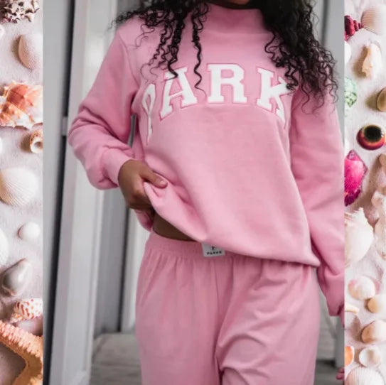 Women’s Oversized Graphic Sweatshirt Relaxed Pullover Sweater