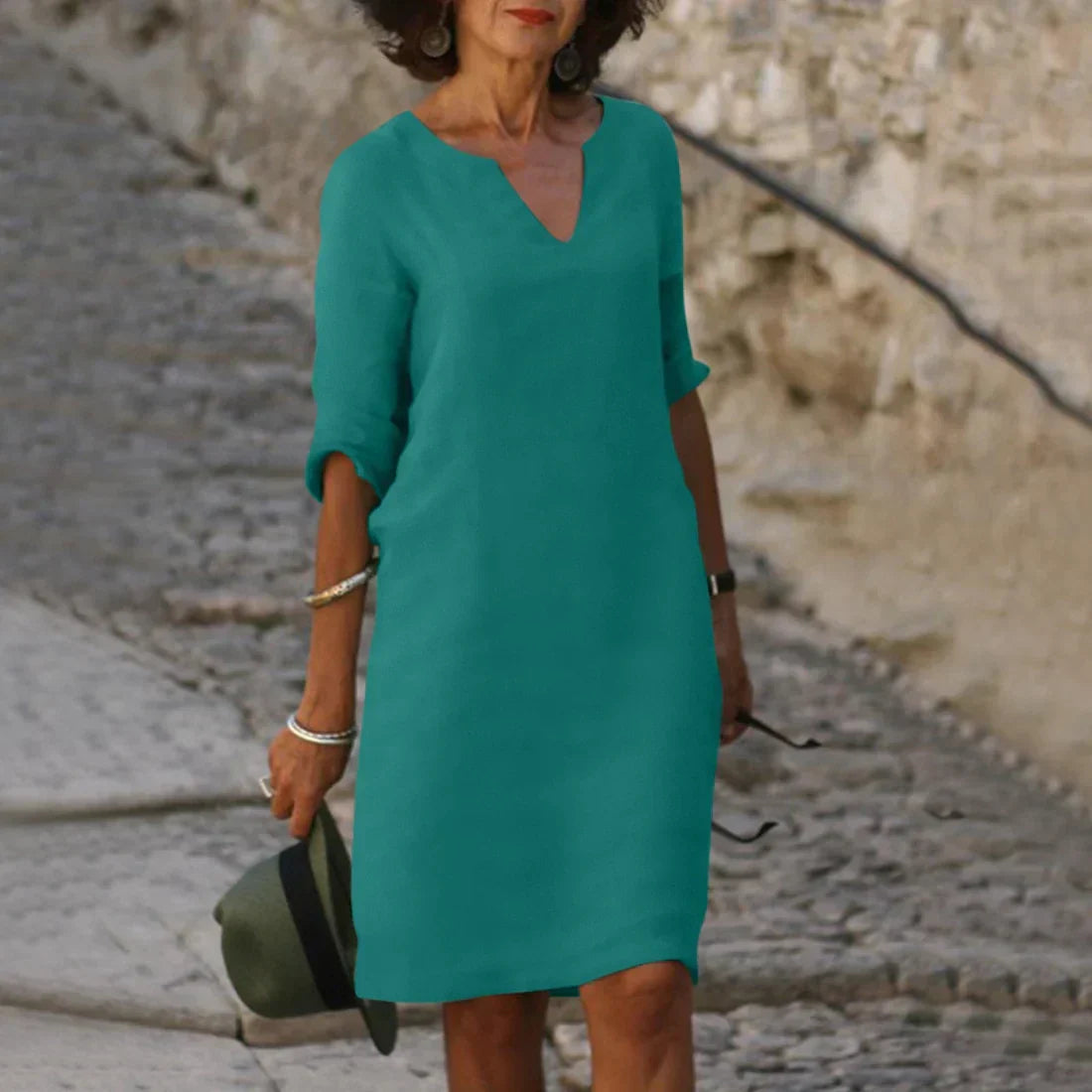 Women's Elegant V-Neck Mini Dress with Three-Quarter Sleeves