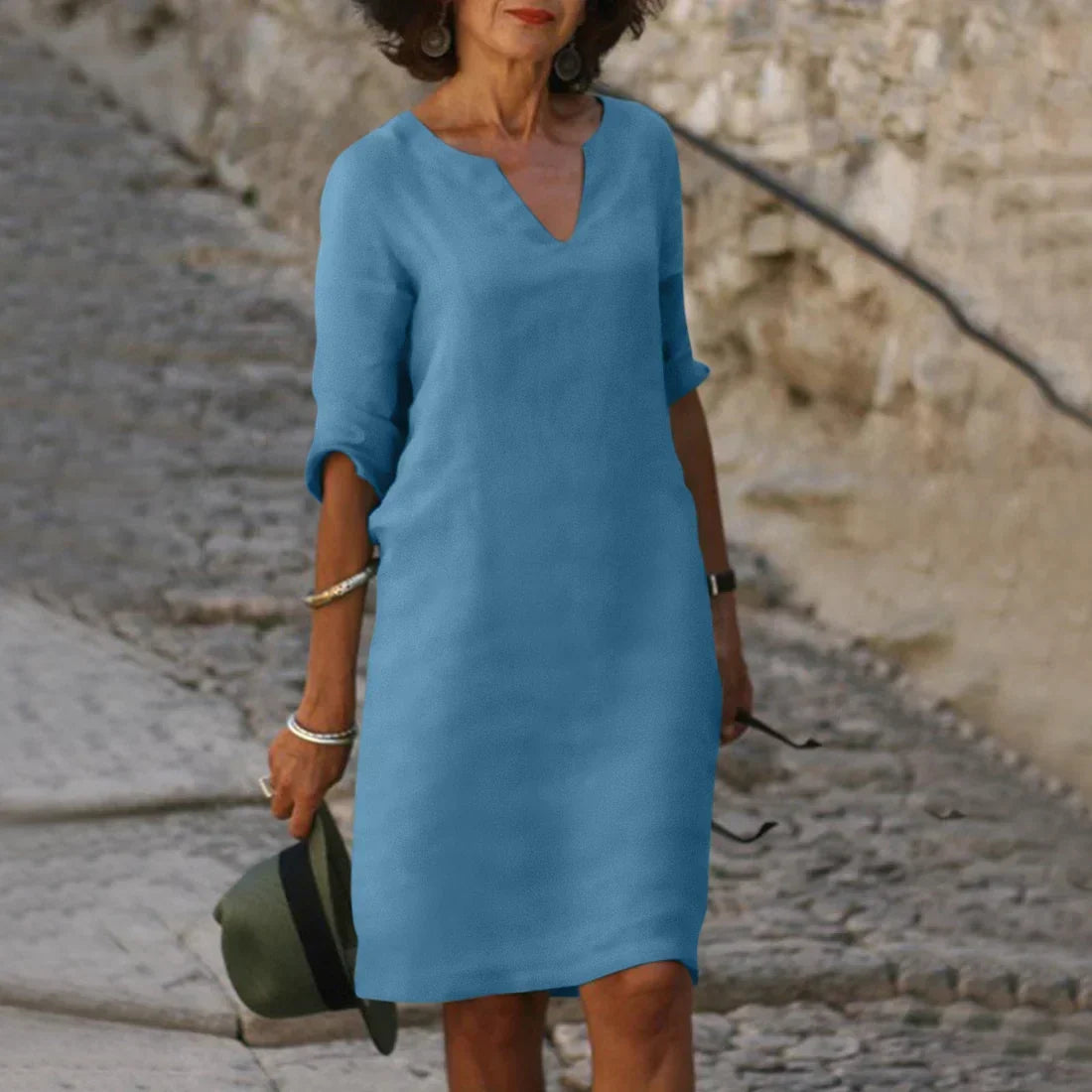 Women's Elegant V-Neck Mini Dress with Three-Quarter Sleeves