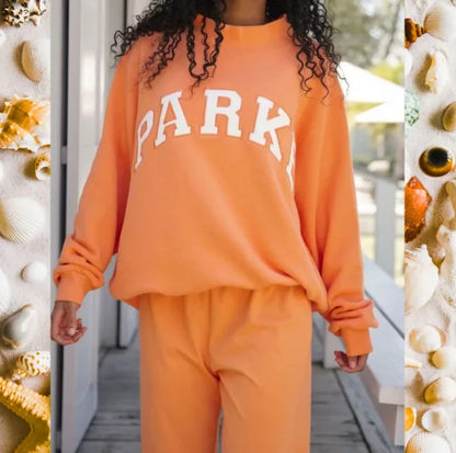 Women’s Oversized Graphic Sweatshirt Relaxed Pullover Sweater