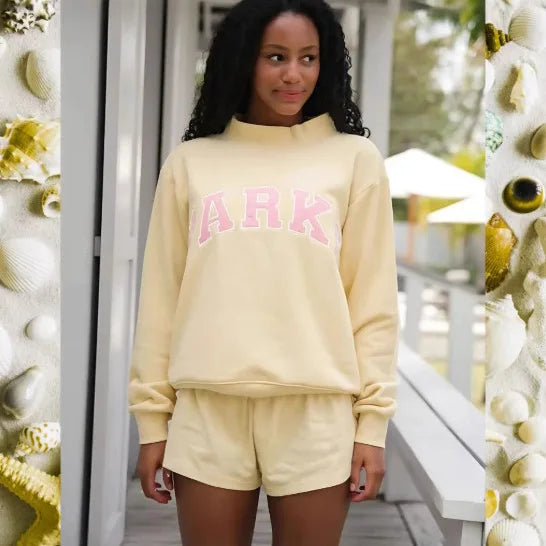 Women’s Oversized Graphic Sweatshirt Relaxed Pullover Sweater