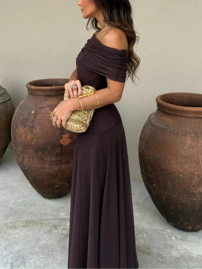 Women's Elegant Off-Shoulder Maxi Dress with Flowing A-Line Silhouette