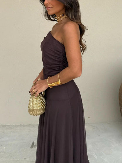 Women's Elegant Off-Shoulder Maxi Dress with Flowing A-Line Silhouette