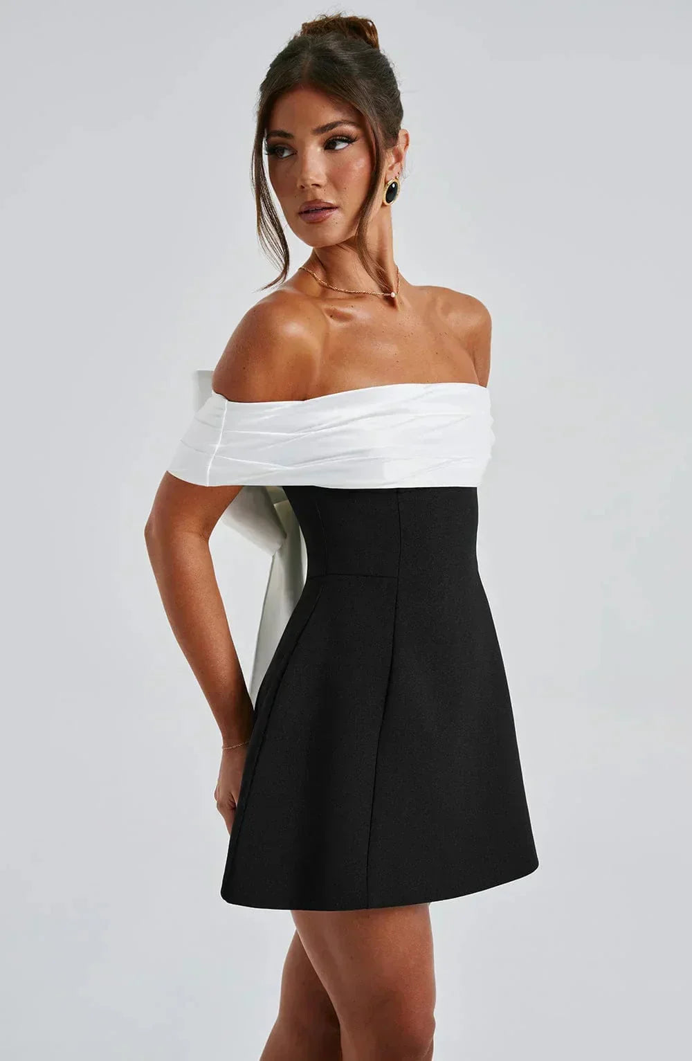 Women’s Off Shoulder Bow Back Elegant Contrast Mini Dress