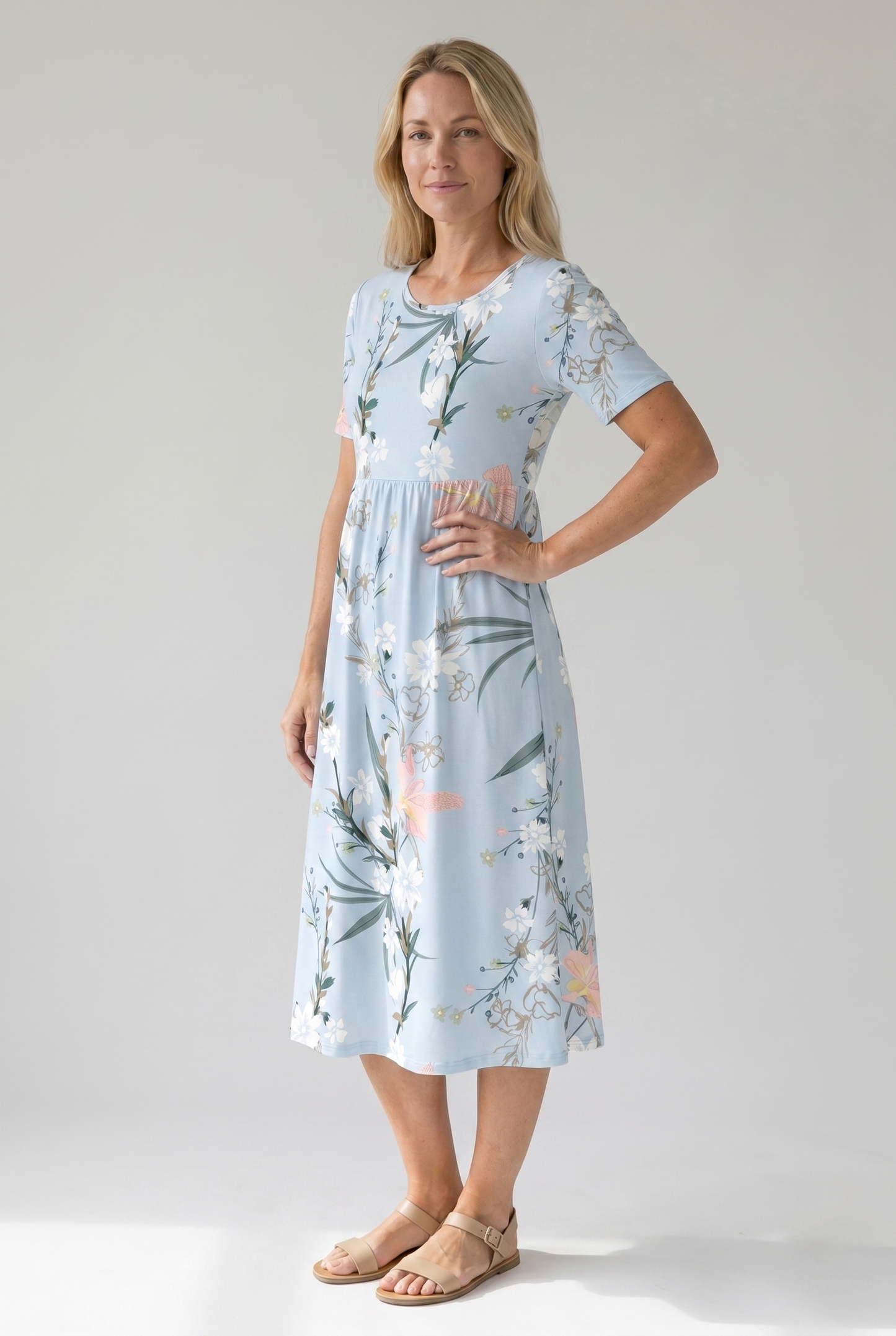 Women's Fresh Floral A-Line Round Neck Midi Dress
