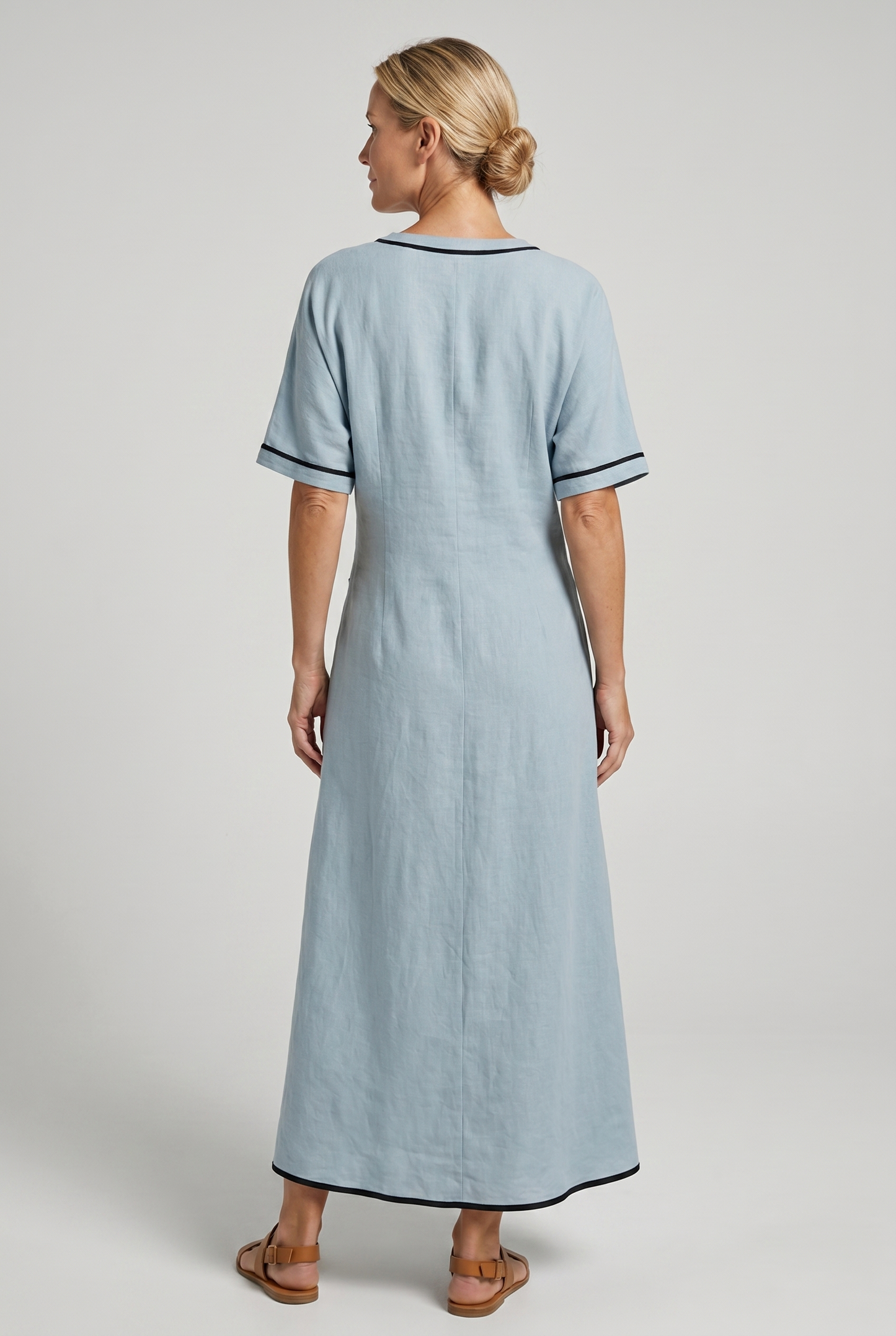 Women's Flowing Twist-Front V-Neck Maxi Dress